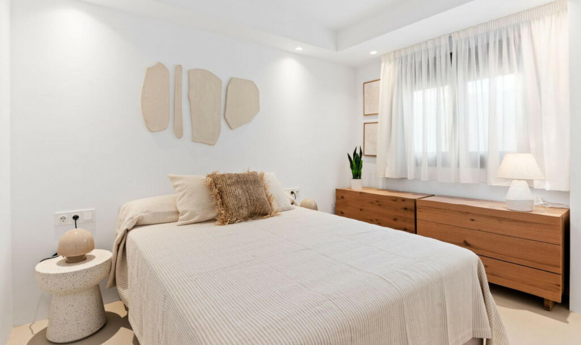 Resale - Apartment -
La Duquesa