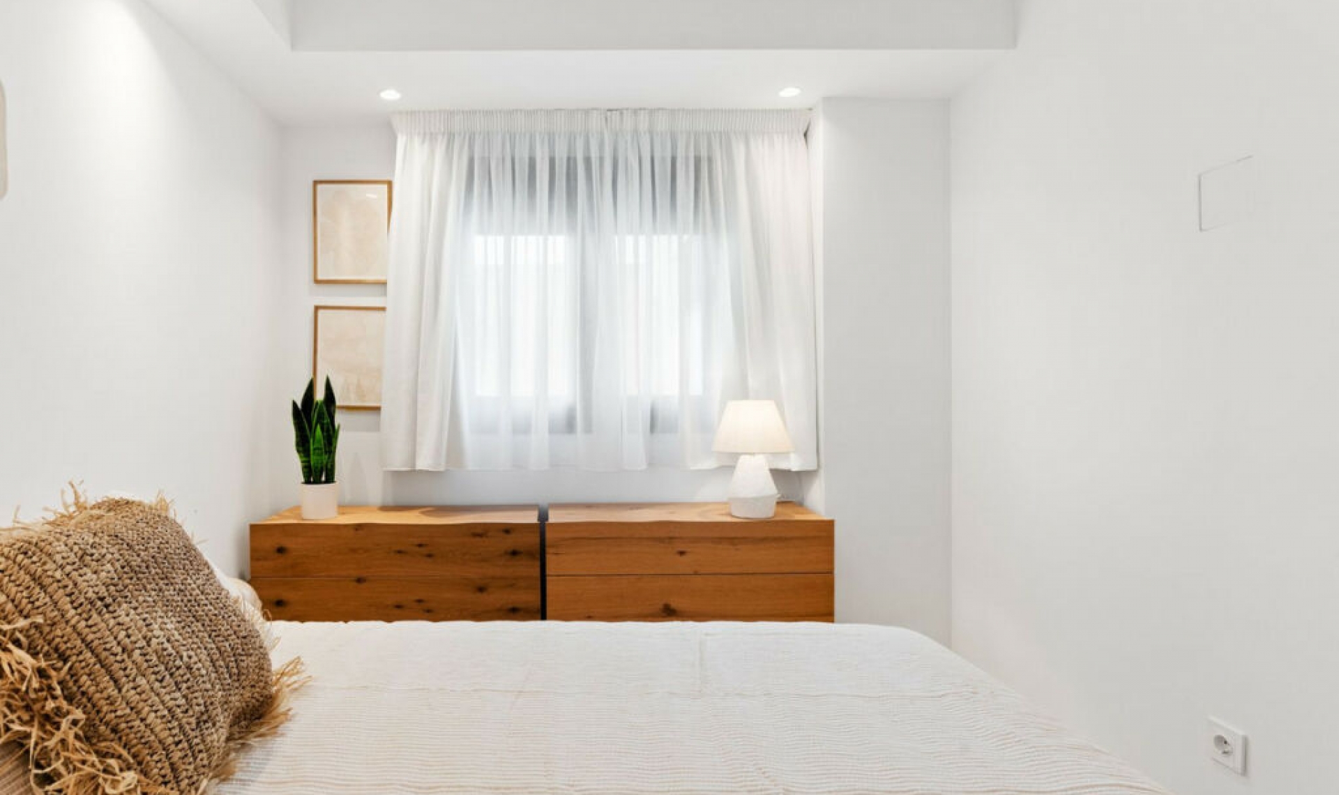 Resale - Apartment -
La Duquesa