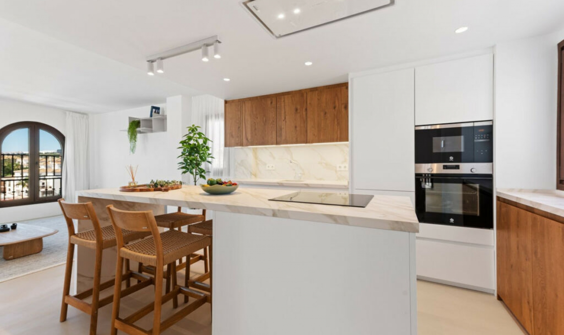 Resale - Apartment -
La Duquesa