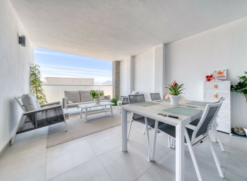 Resale - Apartment -
La Duquesa