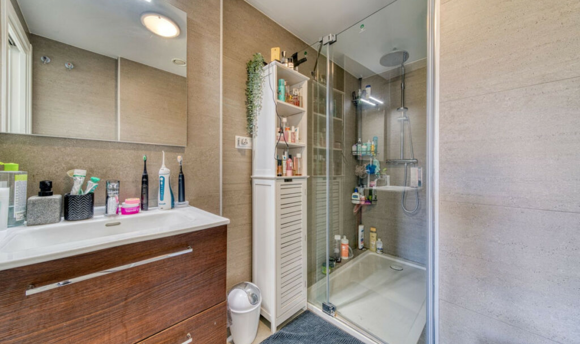 Resale - Apartment -
La Duquesa