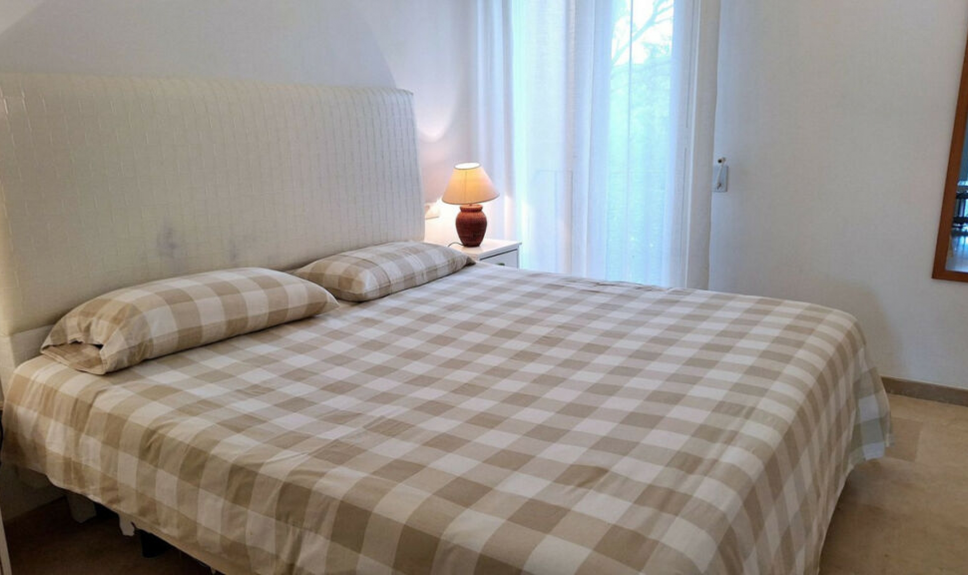 Resale - Apartment -
La Duquesa