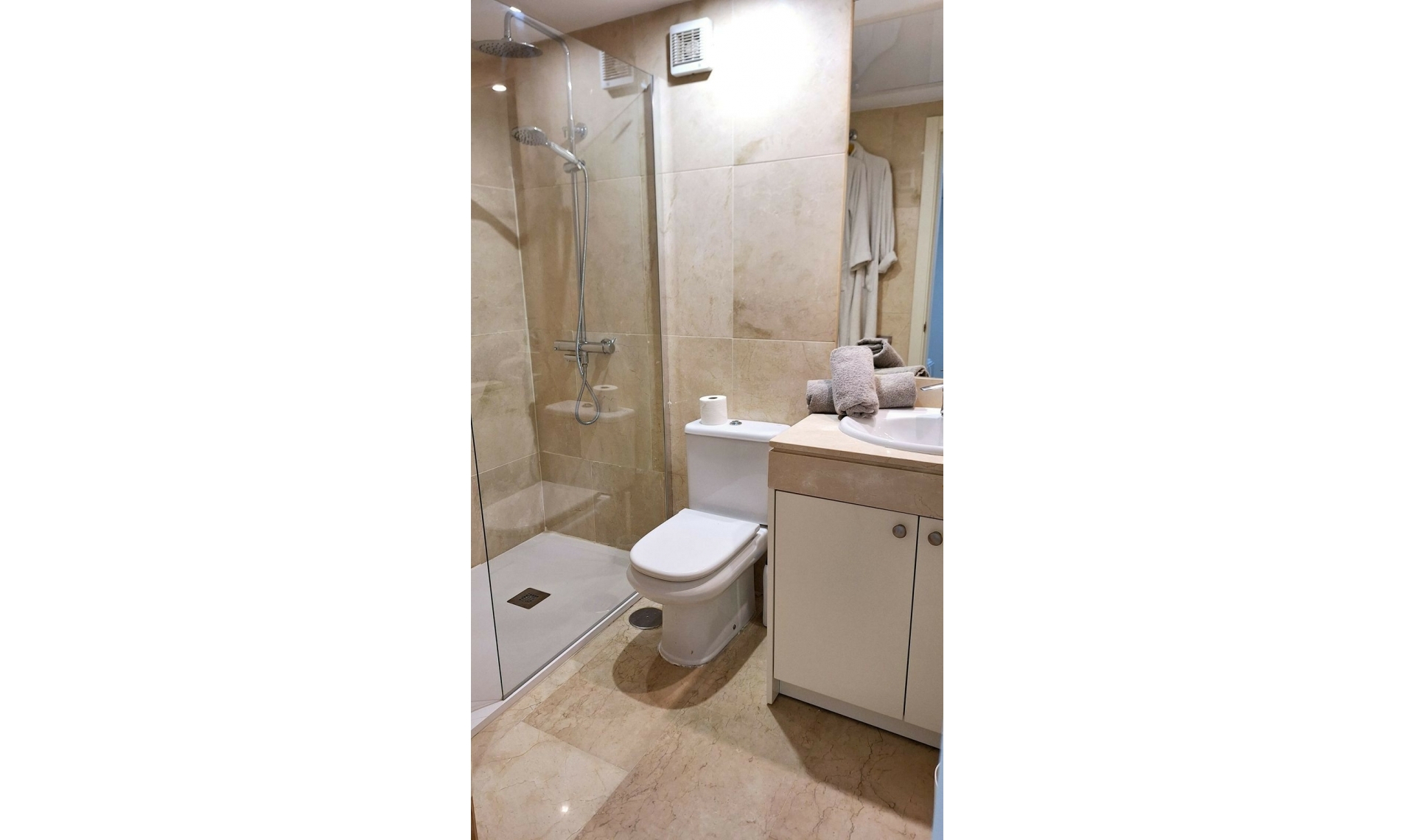 Resale - Apartment -
La Duquesa