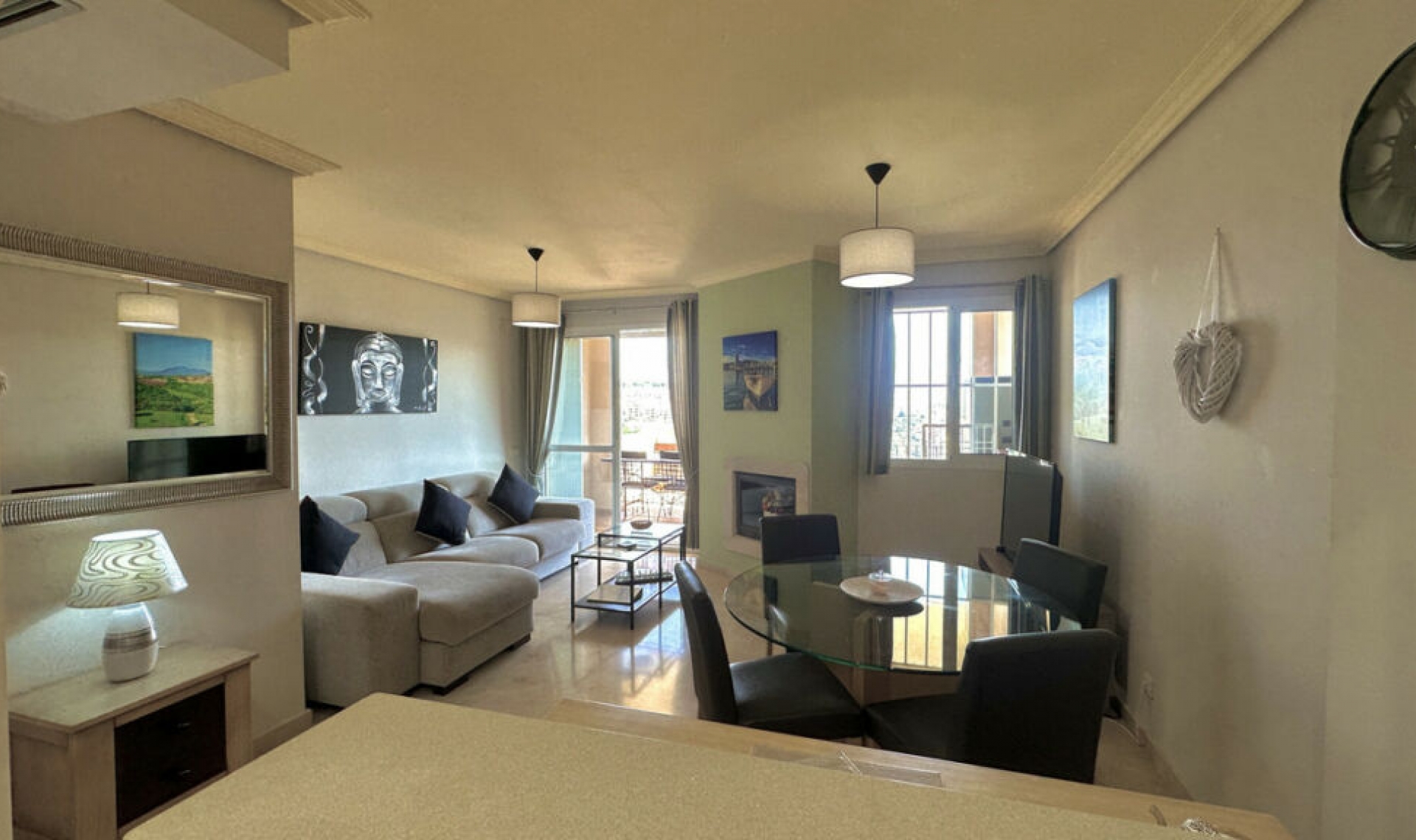 Resale - Apartment -
La Duquesa
