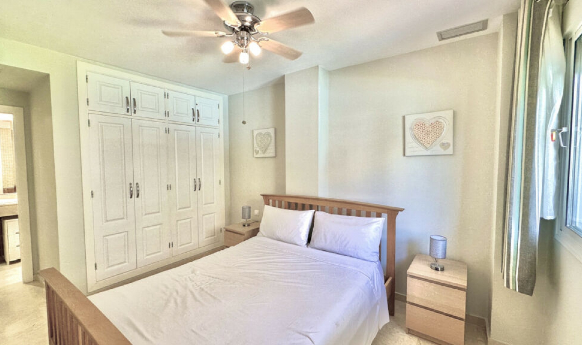 Resale - Apartment -
La Duquesa