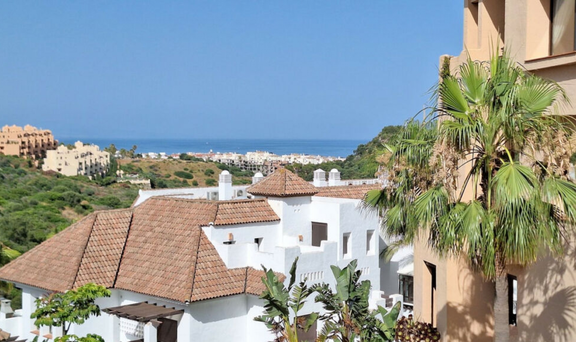 Resale - Apartment -
La Duquesa