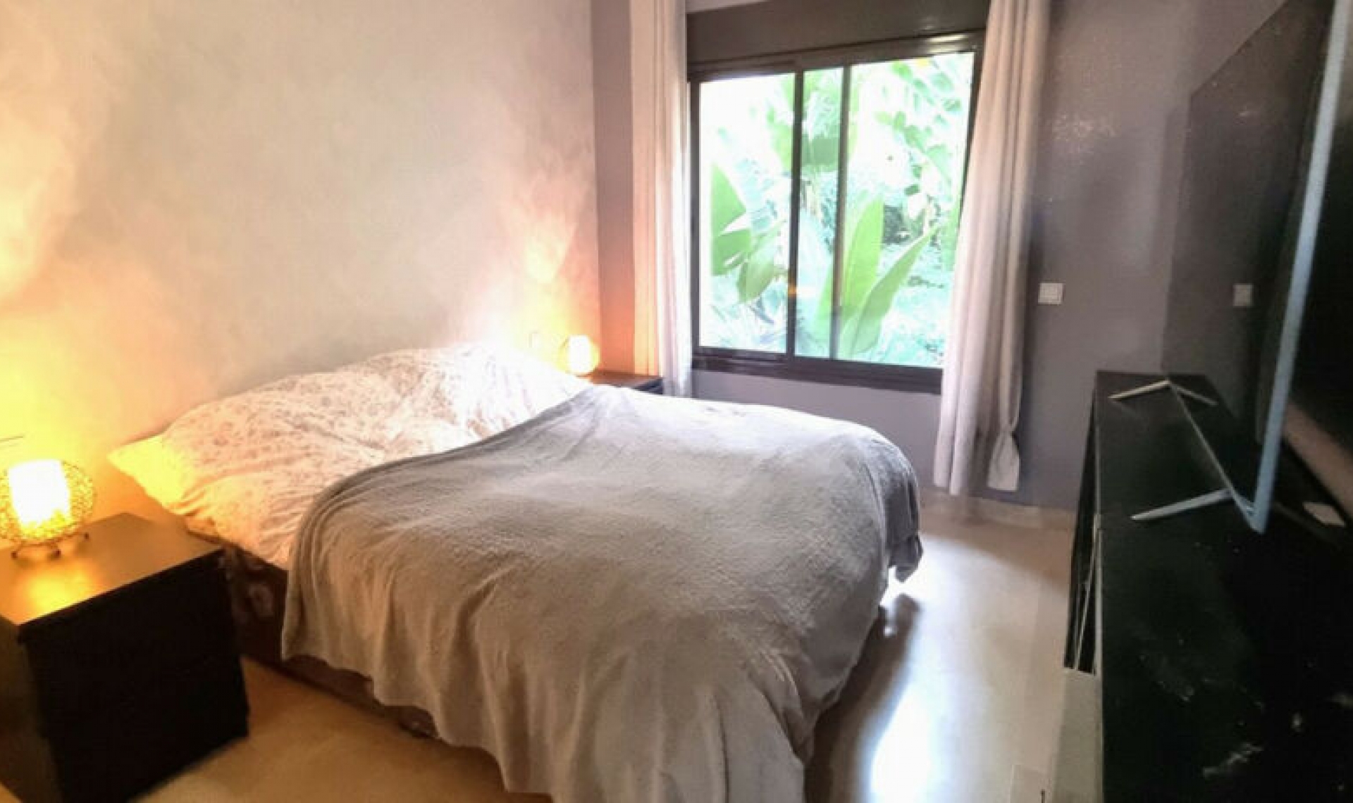 Resale - Apartment -
La Duquesa