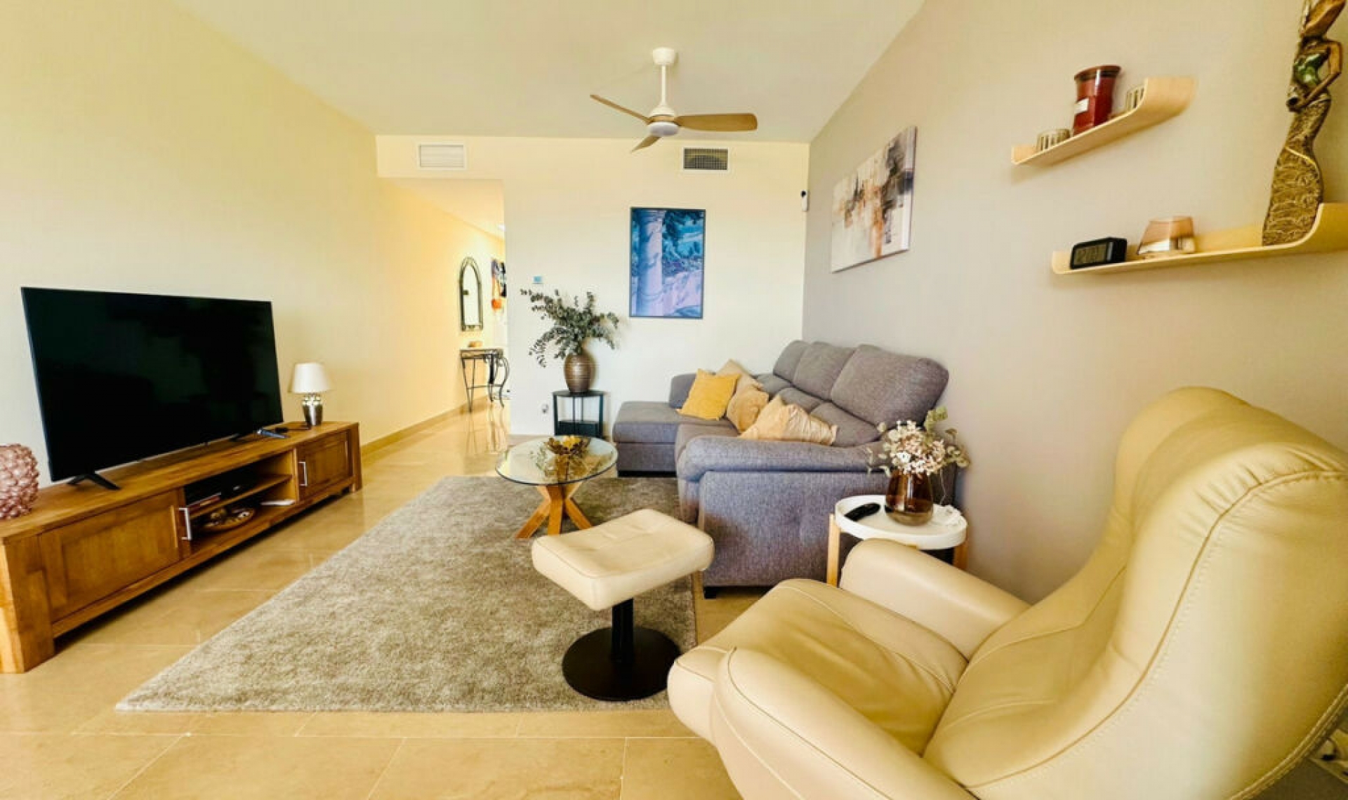 Resale - Apartment -
La Duquesa