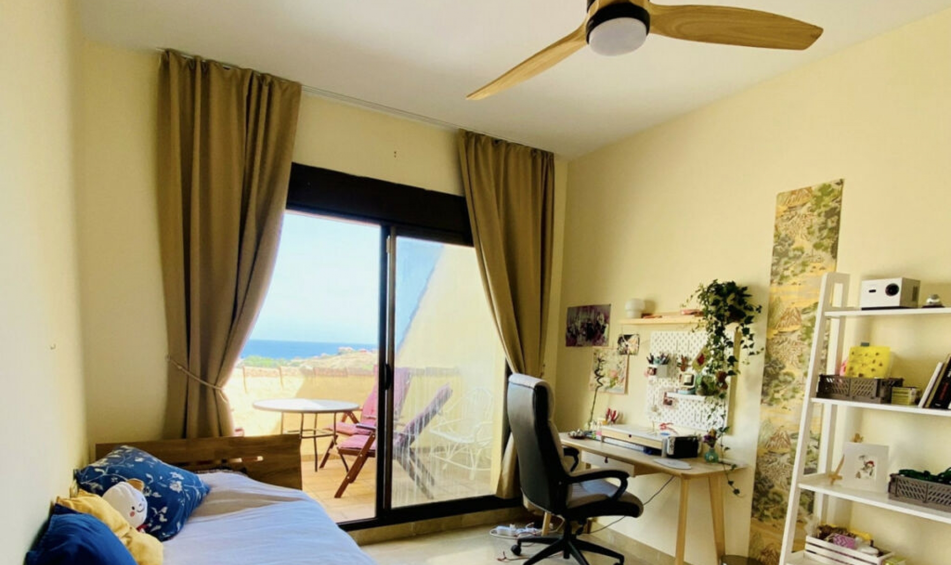 Resale - Apartment -
La Duquesa