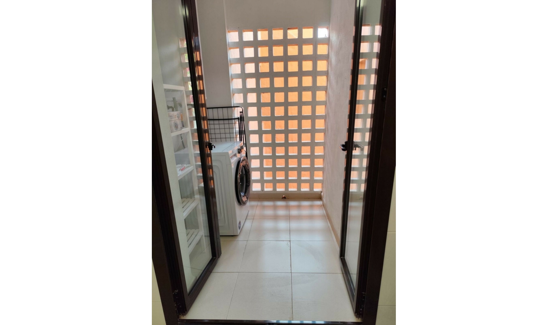 Resale - Apartment -
La Duquesa