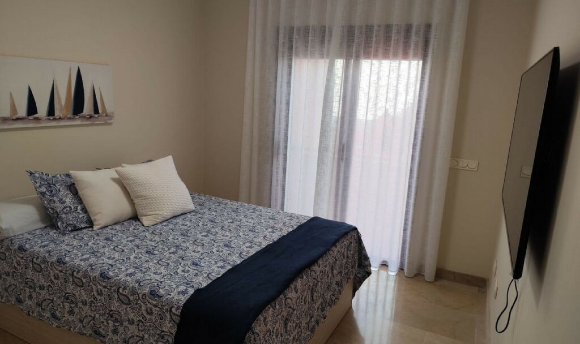 Resale - Apartment -
La Duquesa