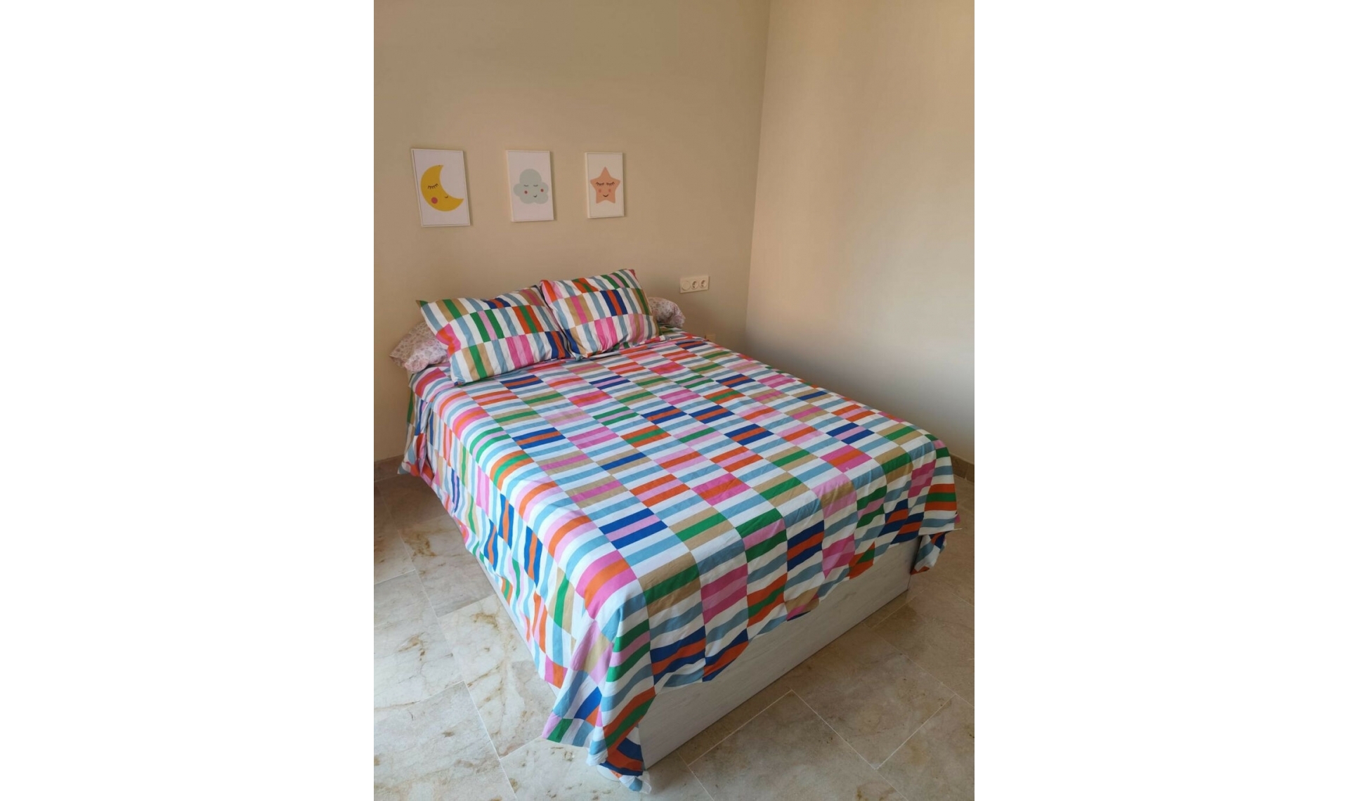 Resale - Apartment -
La Duquesa