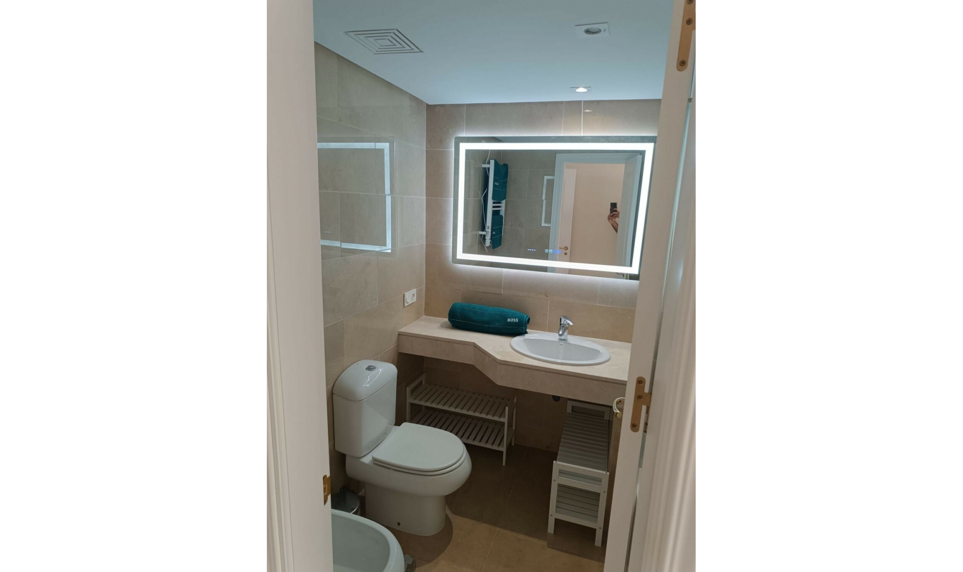 Resale - Apartment -
La Duquesa