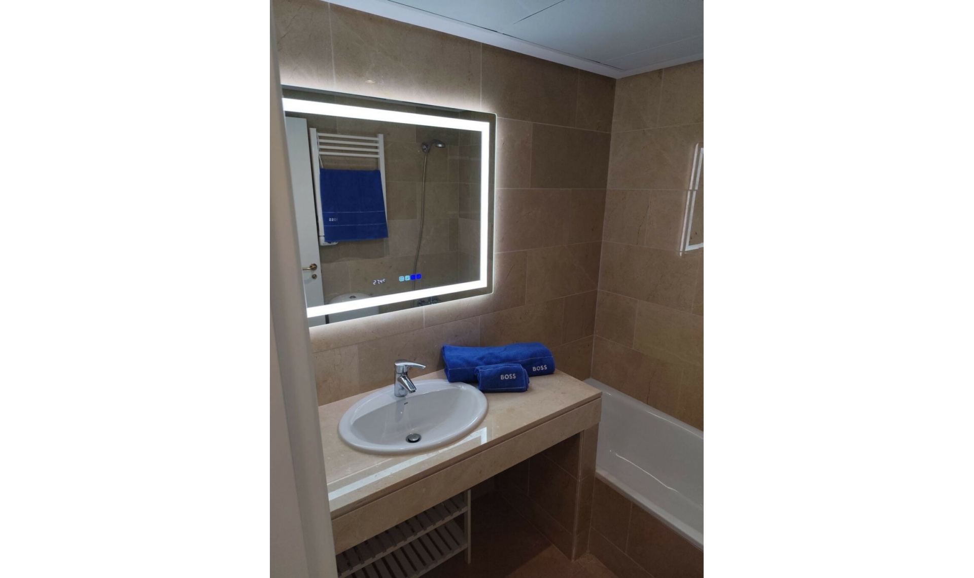 Resale - Apartment -
La Duquesa