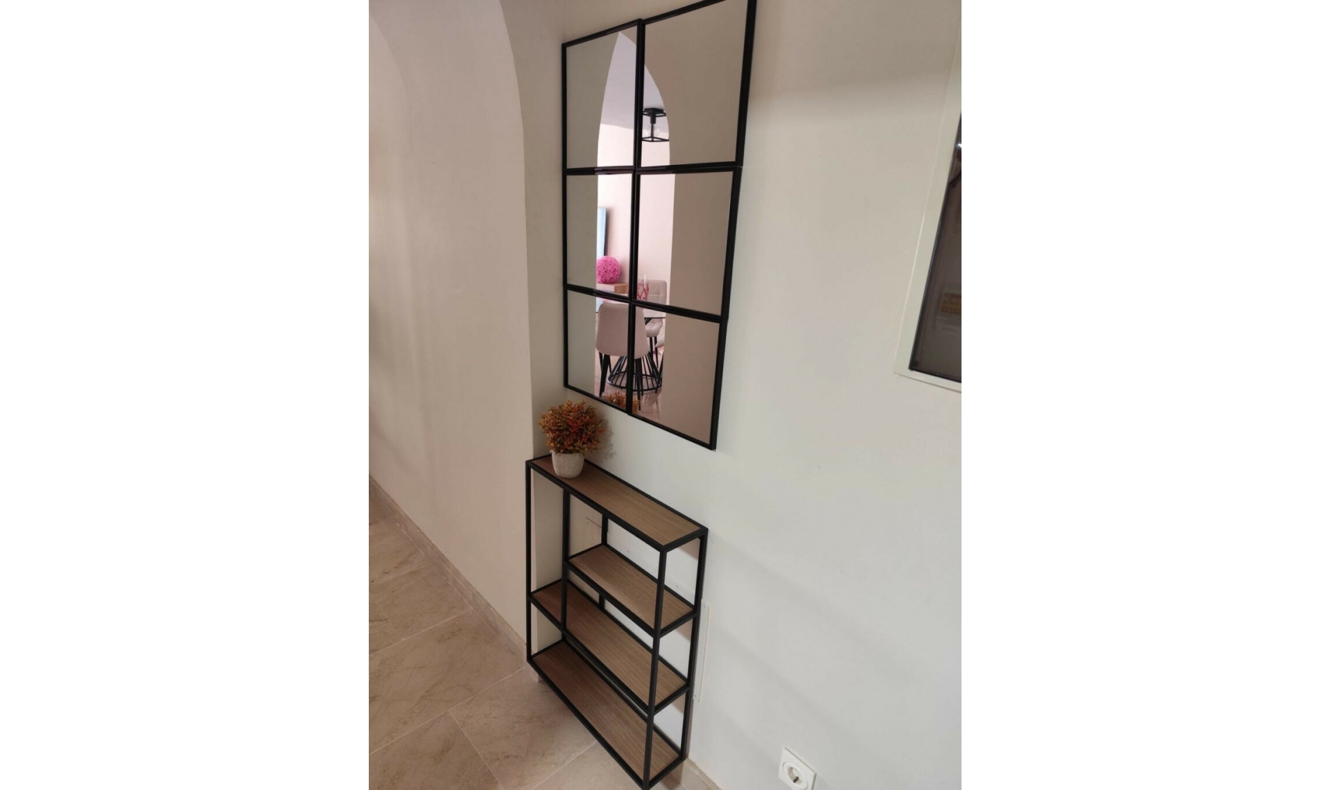 Resale - Apartment -
La Duquesa