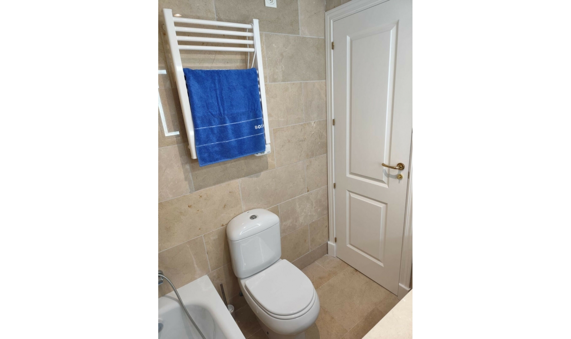 Resale - Apartment -
La Duquesa