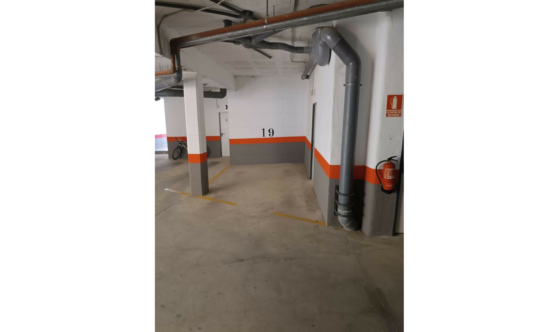 Resale - Apartment -
La Duquesa