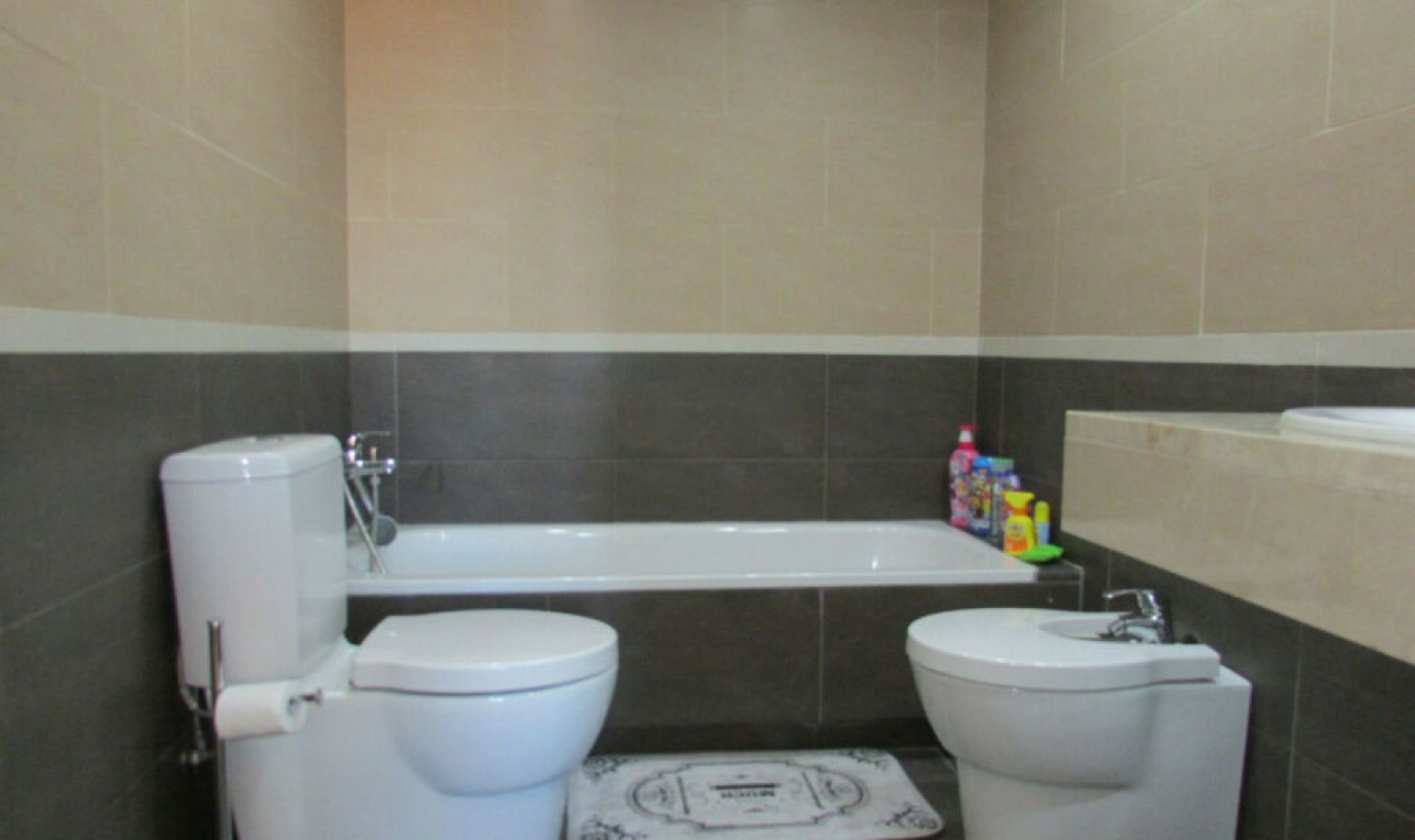 Resale - Apartment -
La Duquesa