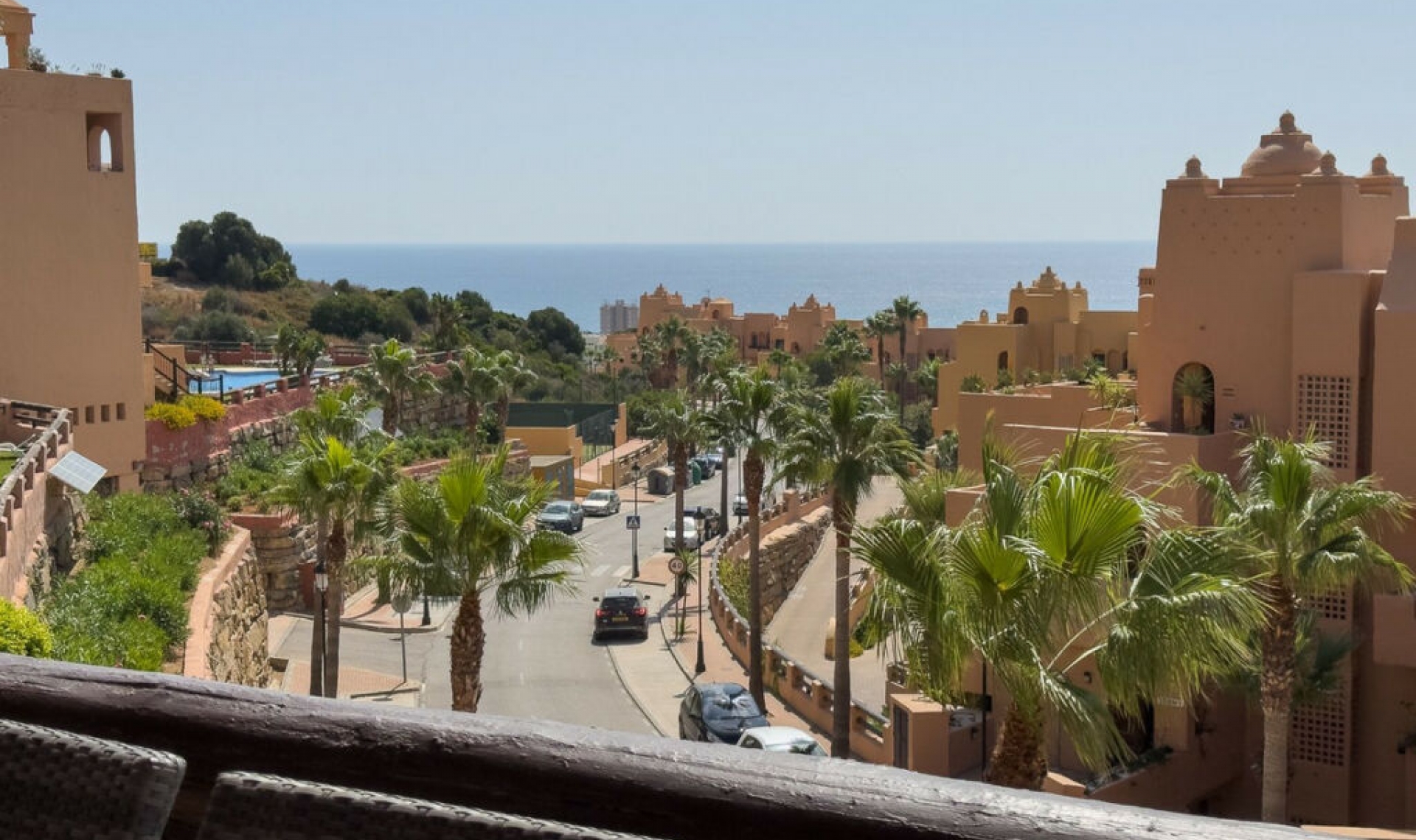 Resale - Apartment -
La Duquesa