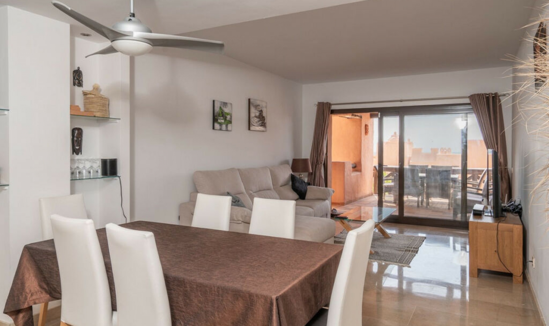 Resale - Apartment -
La Duquesa