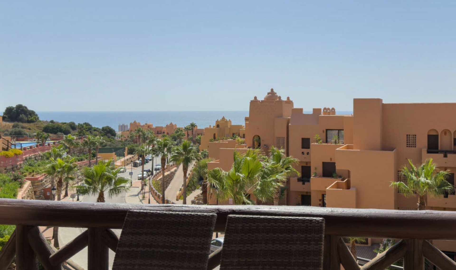 Resale - Apartment -
La Duquesa