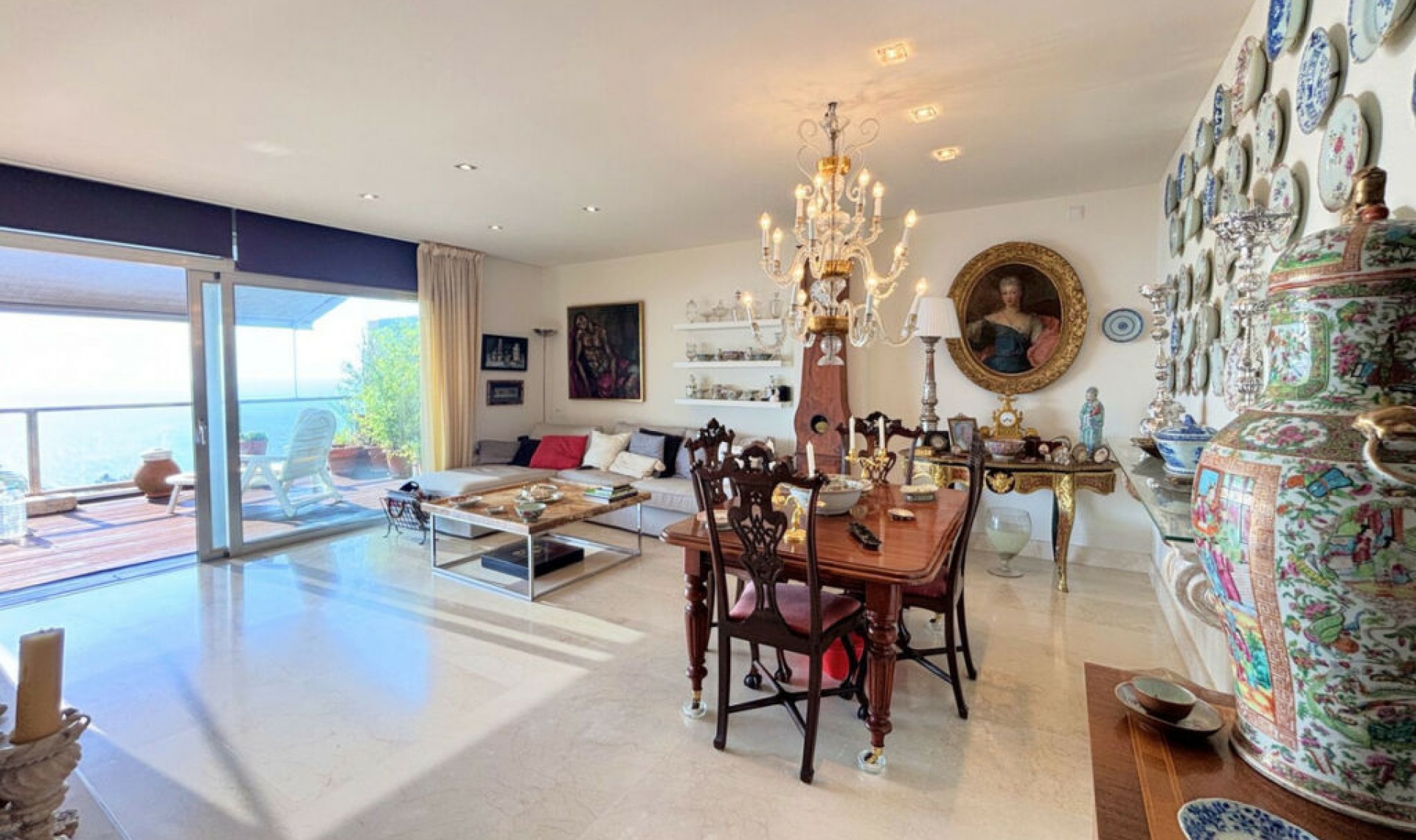 Resale - Apartment -
La Duquesa
