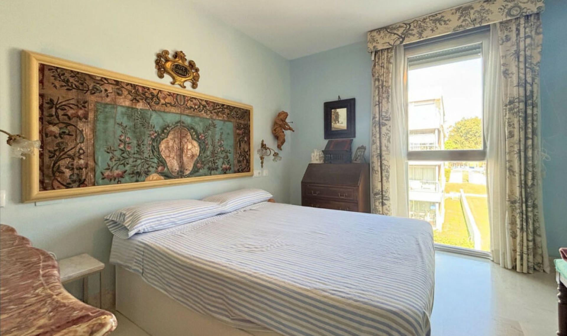 Resale - Apartment -
La Duquesa