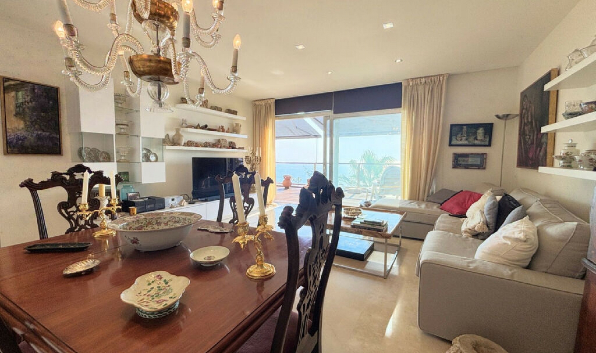 Resale - Apartment -
La Duquesa