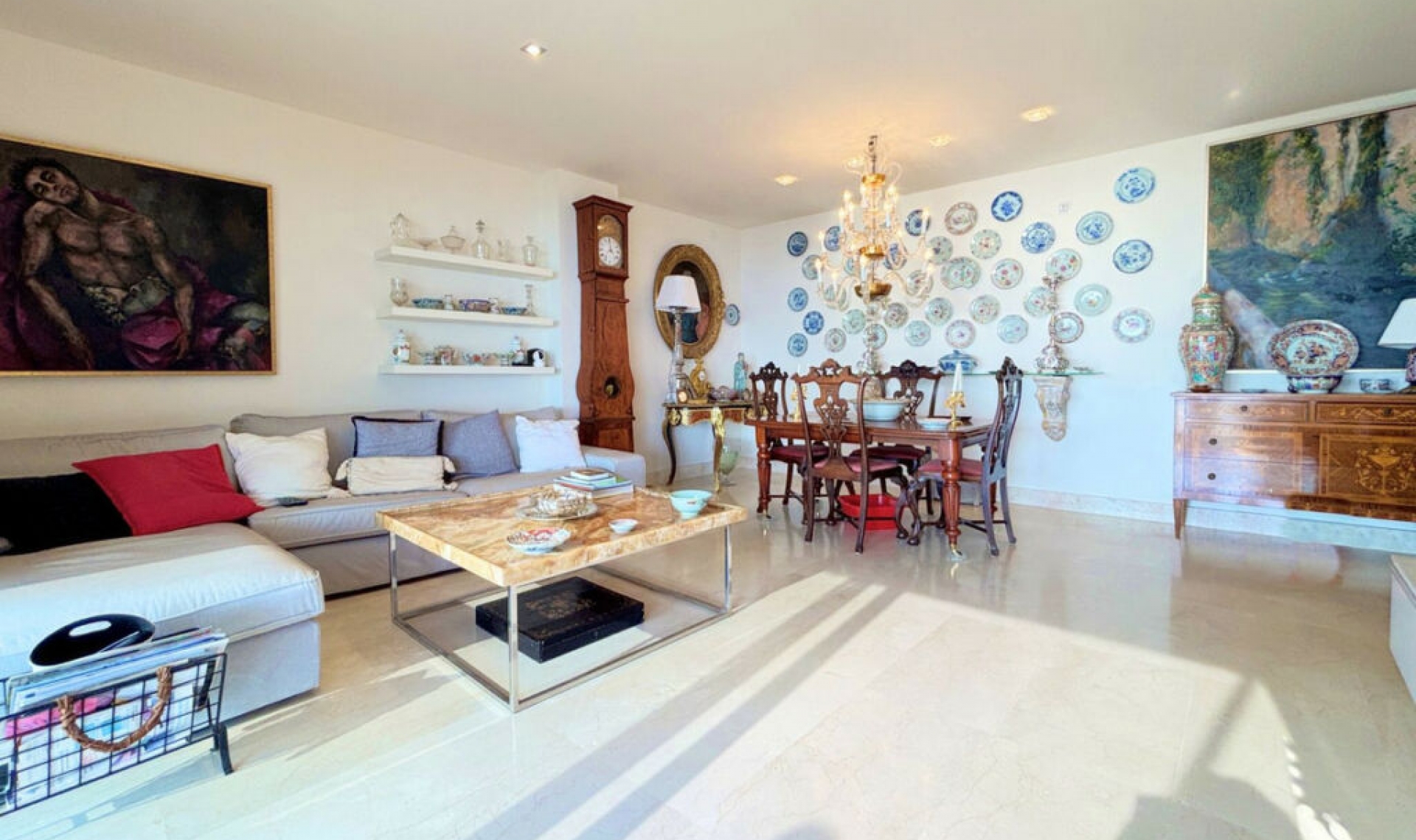 Resale - Apartment -
La Duquesa