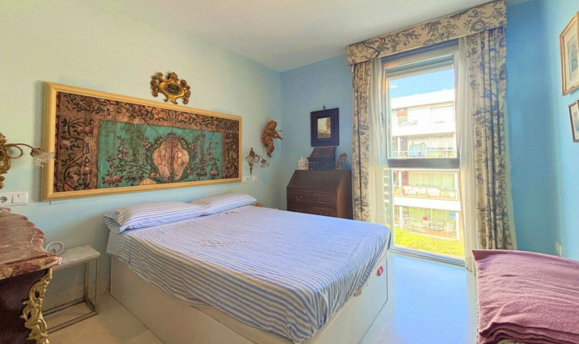 Resale - Apartment -
La Duquesa