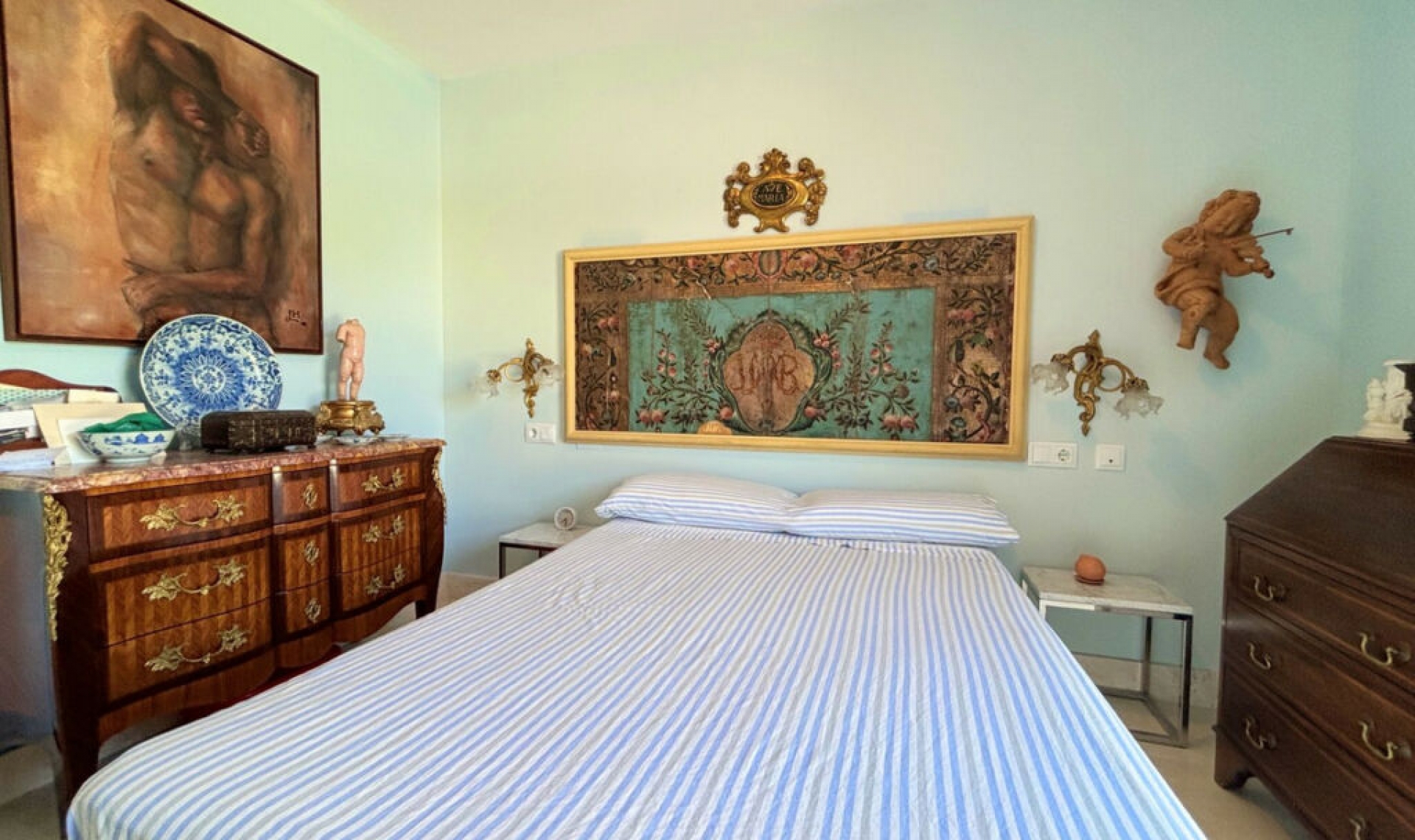 Resale - Apartment -
La Duquesa