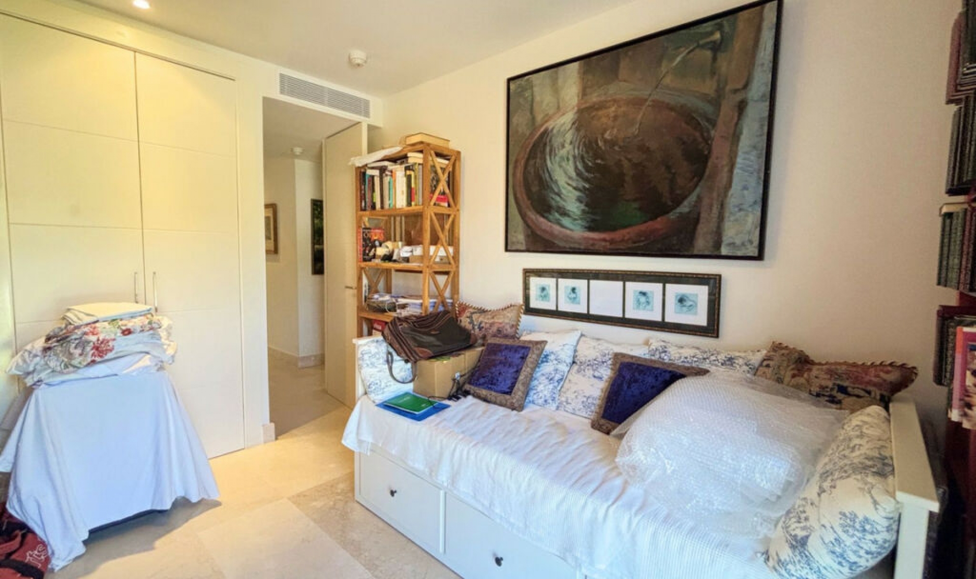 Resale - Apartment -
La Duquesa