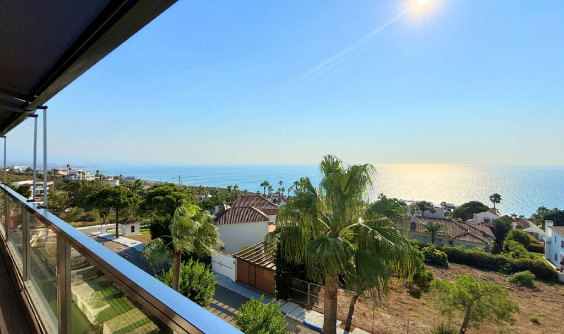Resale - Apartment -
La Duquesa