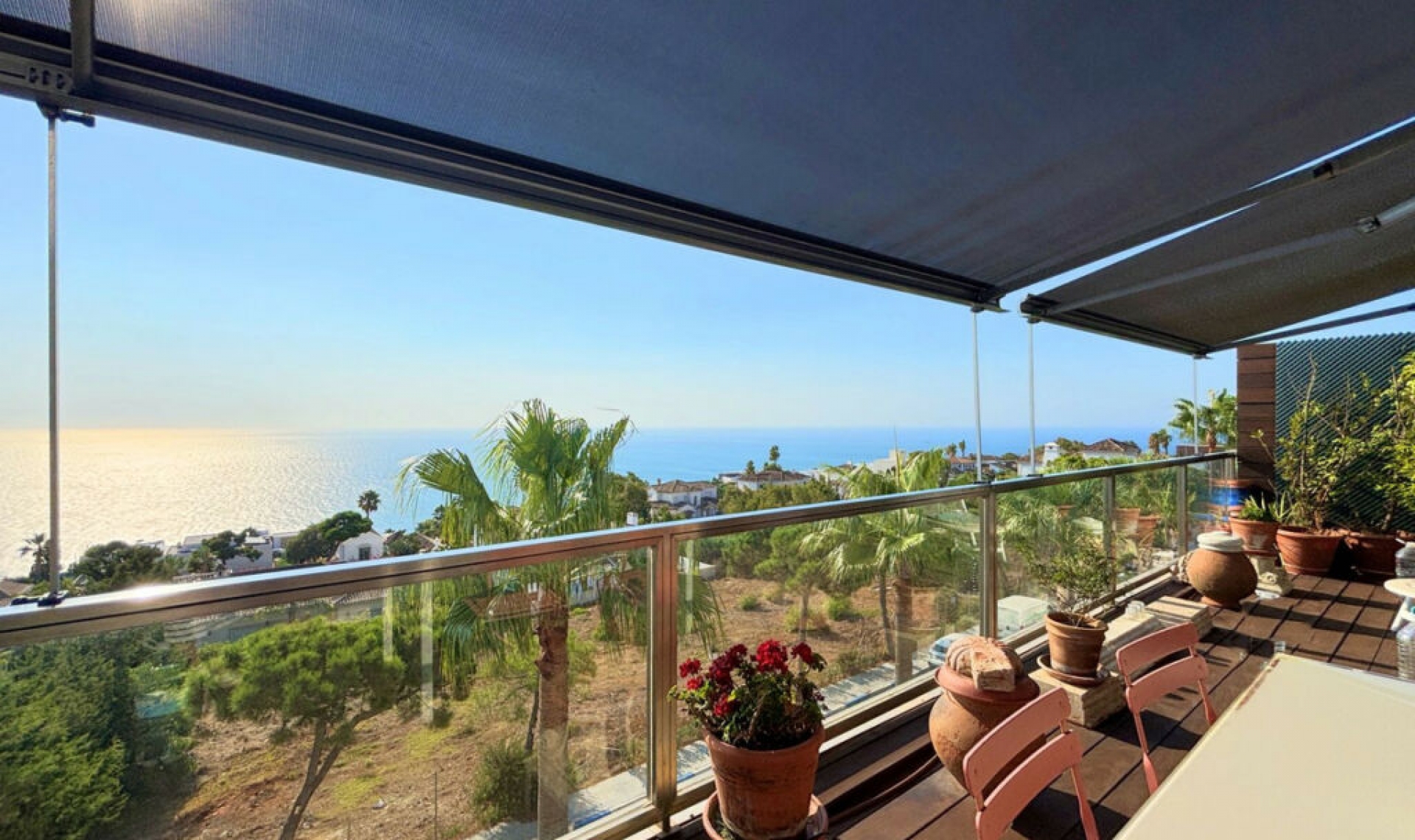 Resale - Apartment -
La Duquesa