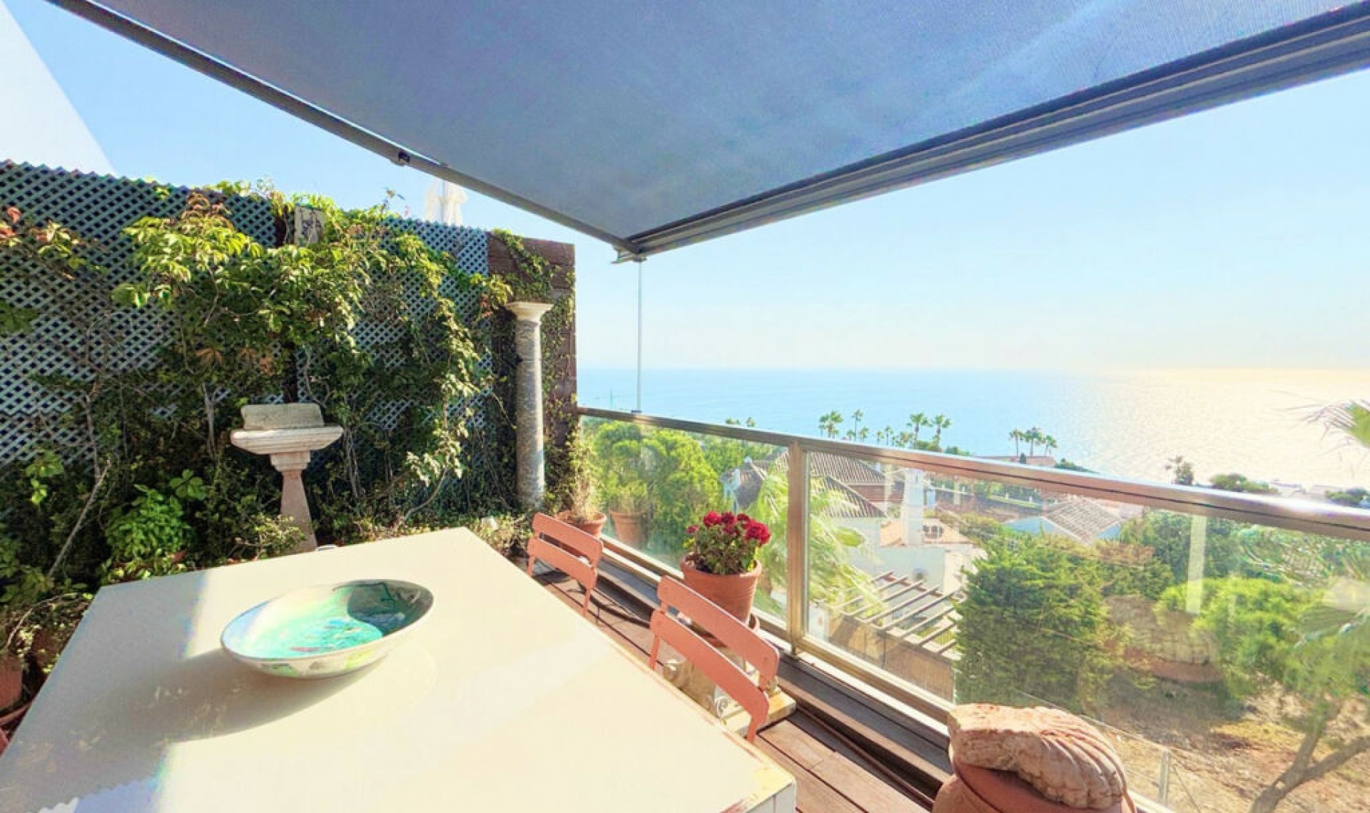 Resale - Apartment -
La Duquesa