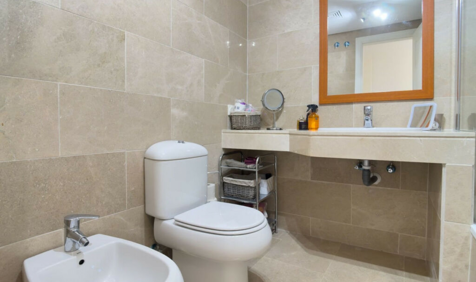 Resale - Apartment -
La Duquesa