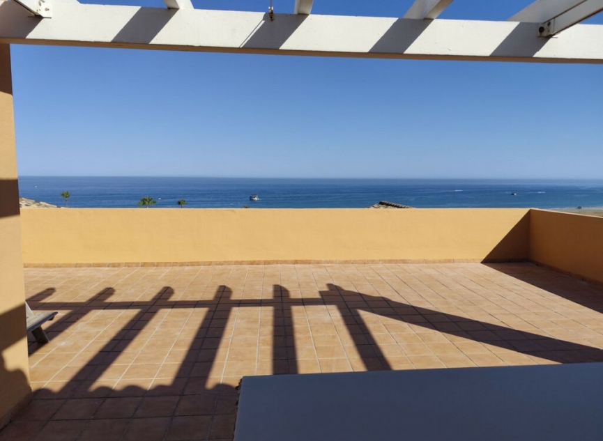 Resale - Apartment -
La Duquesa