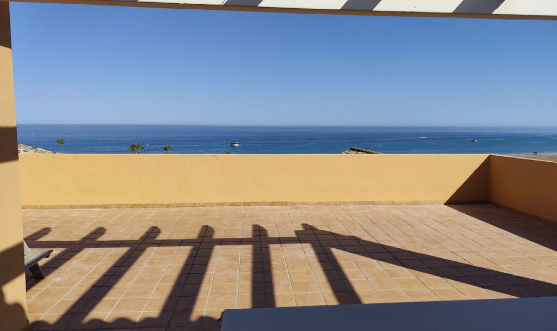 Resale - Apartment -
La Duquesa