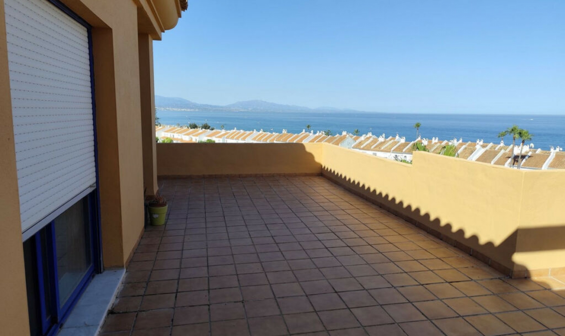 Resale - Apartment -
La Duquesa