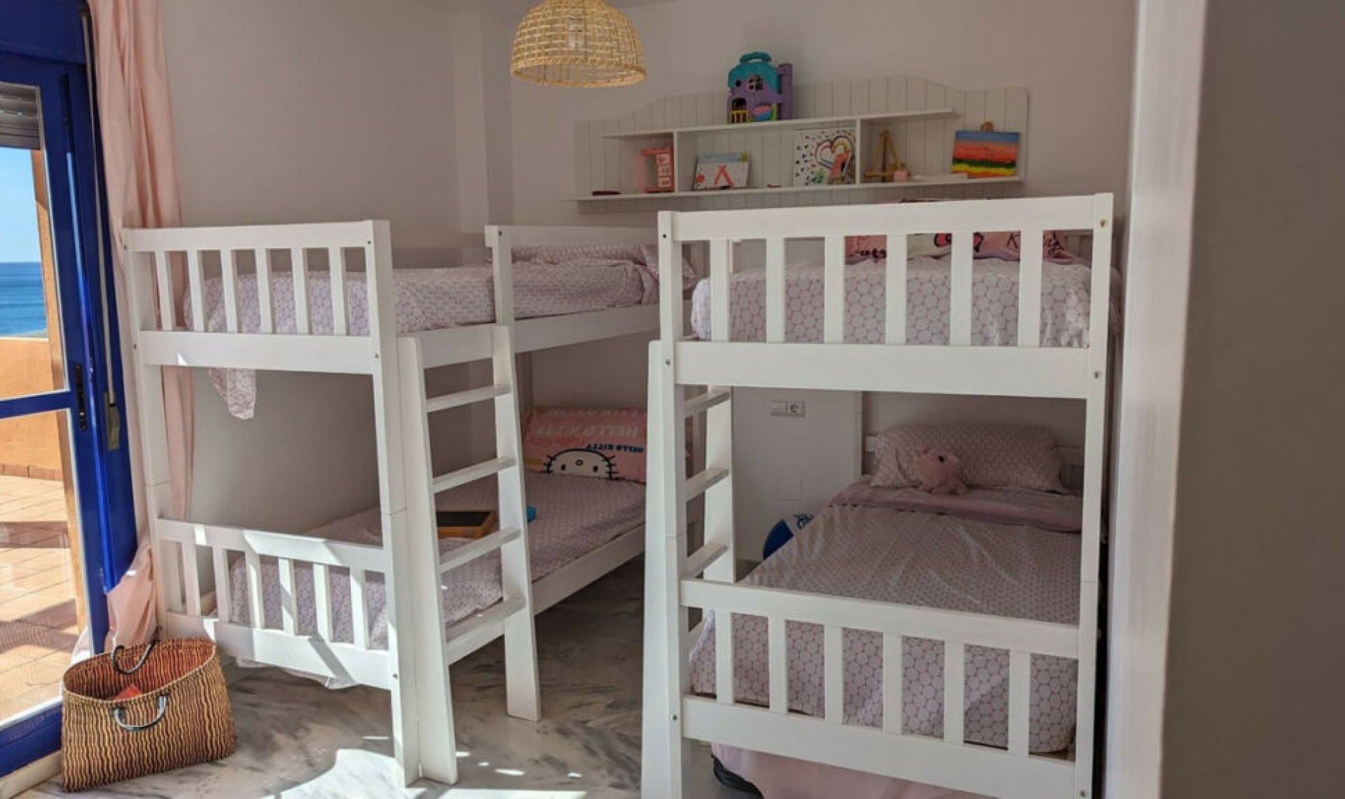 Resale - Apartment -
La Duquesa