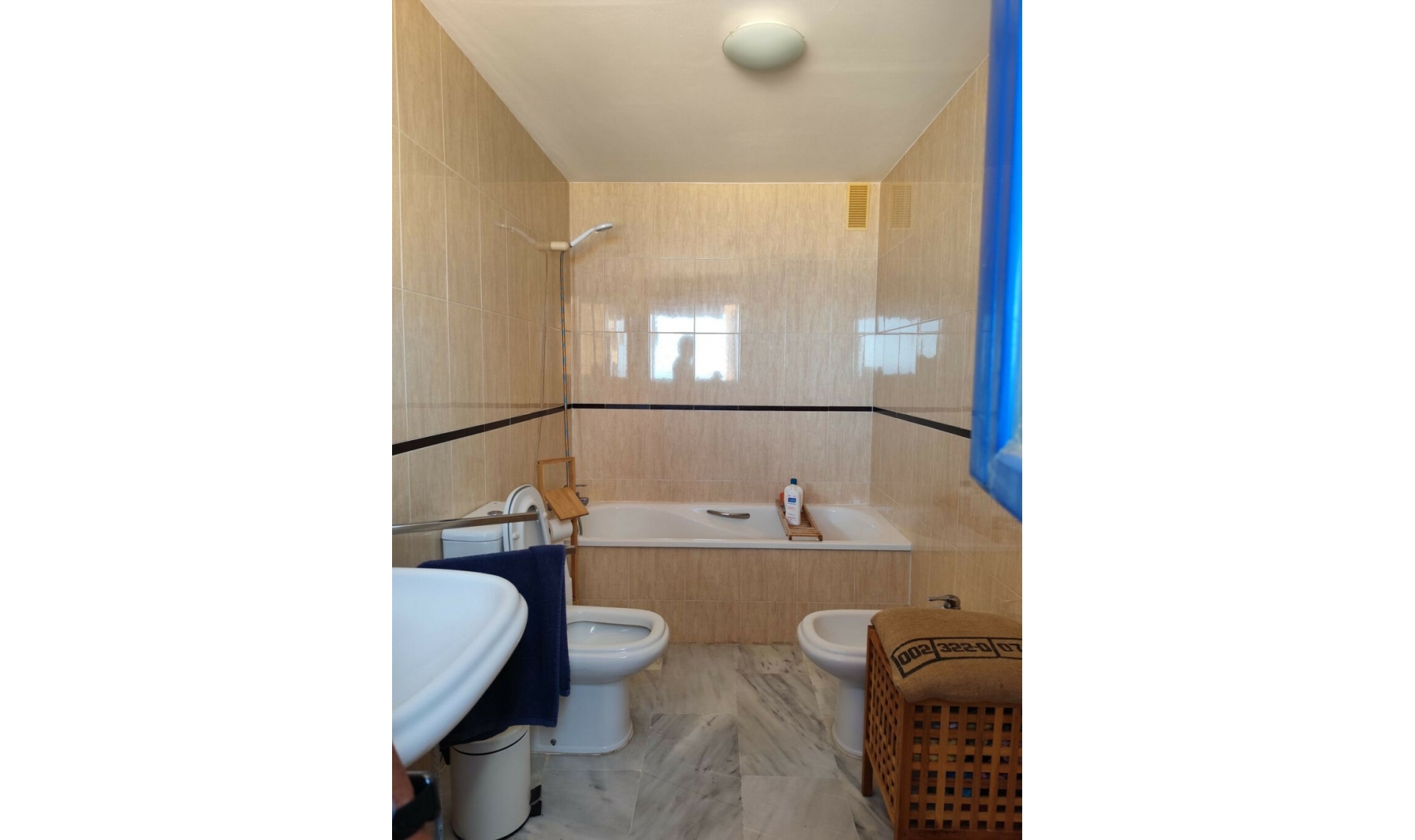 Resale - Apartment -
La Duquesa