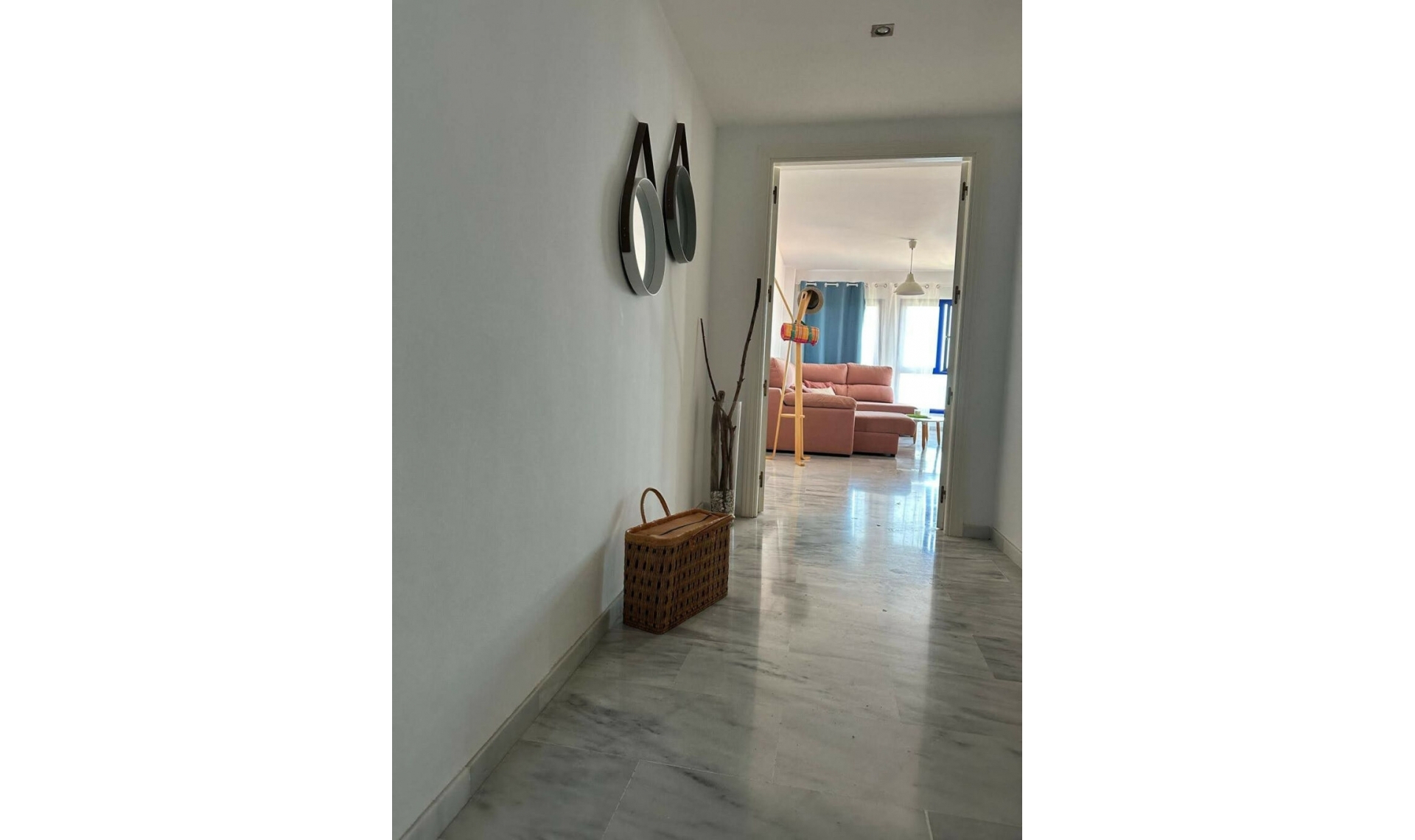 Resale - Apartment -
La Duquesa