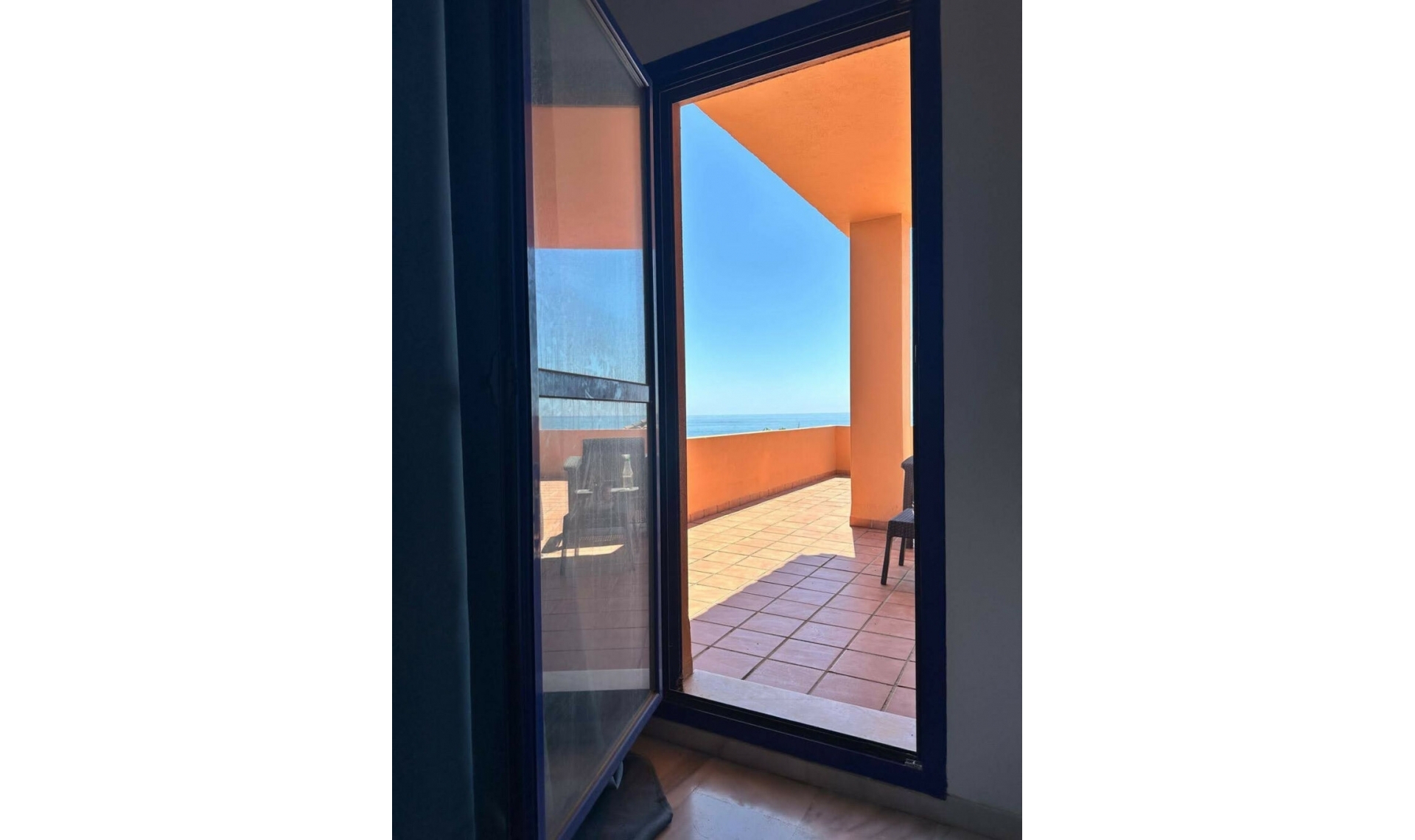 Resale - Apartment -
La Duquesa