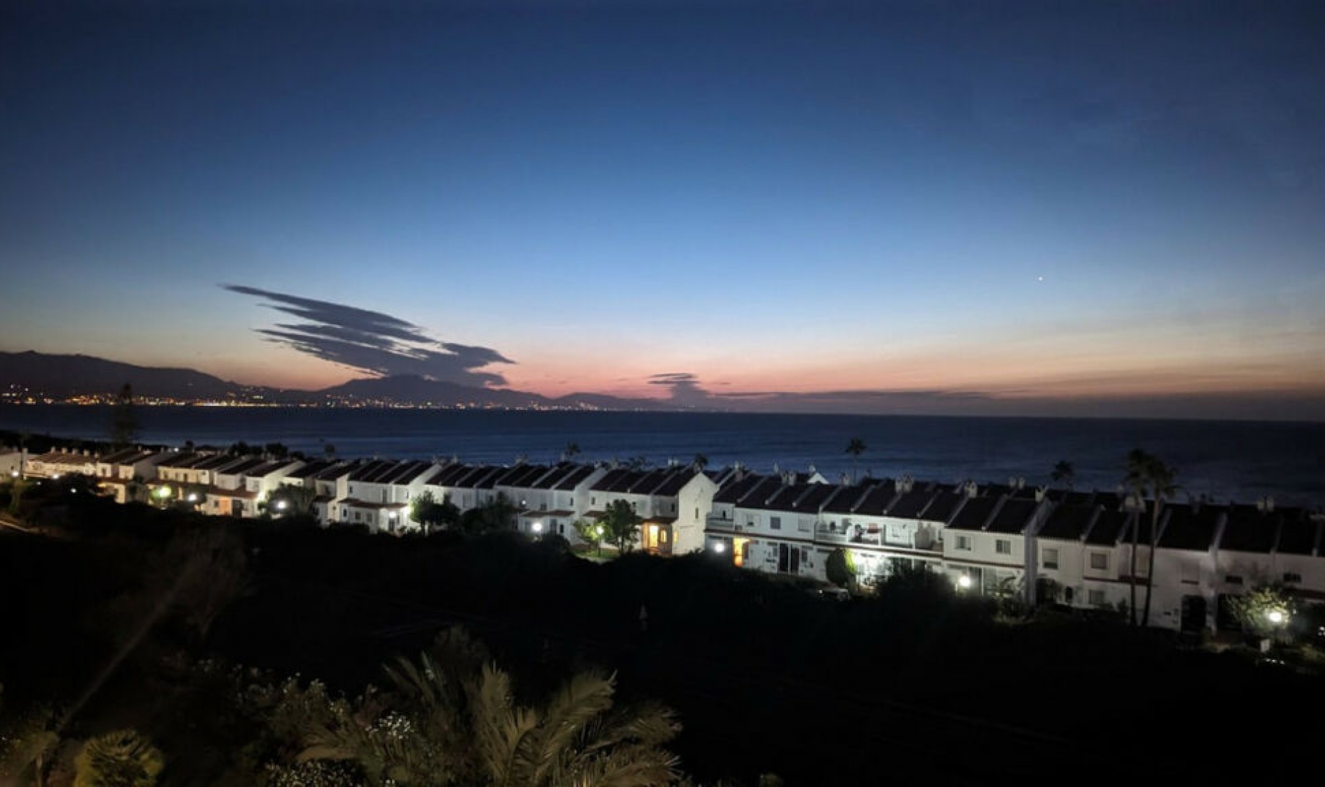 Resale - Apartment -
La Duquesa