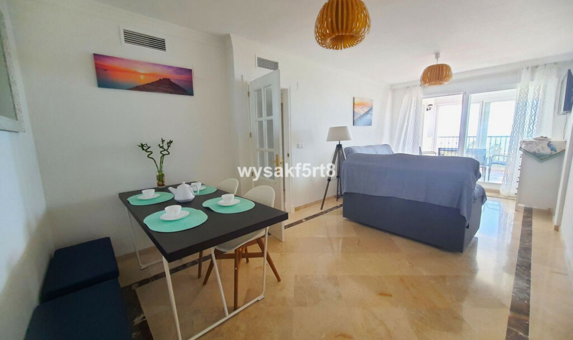 Resale - Apartment -
La Duquesa