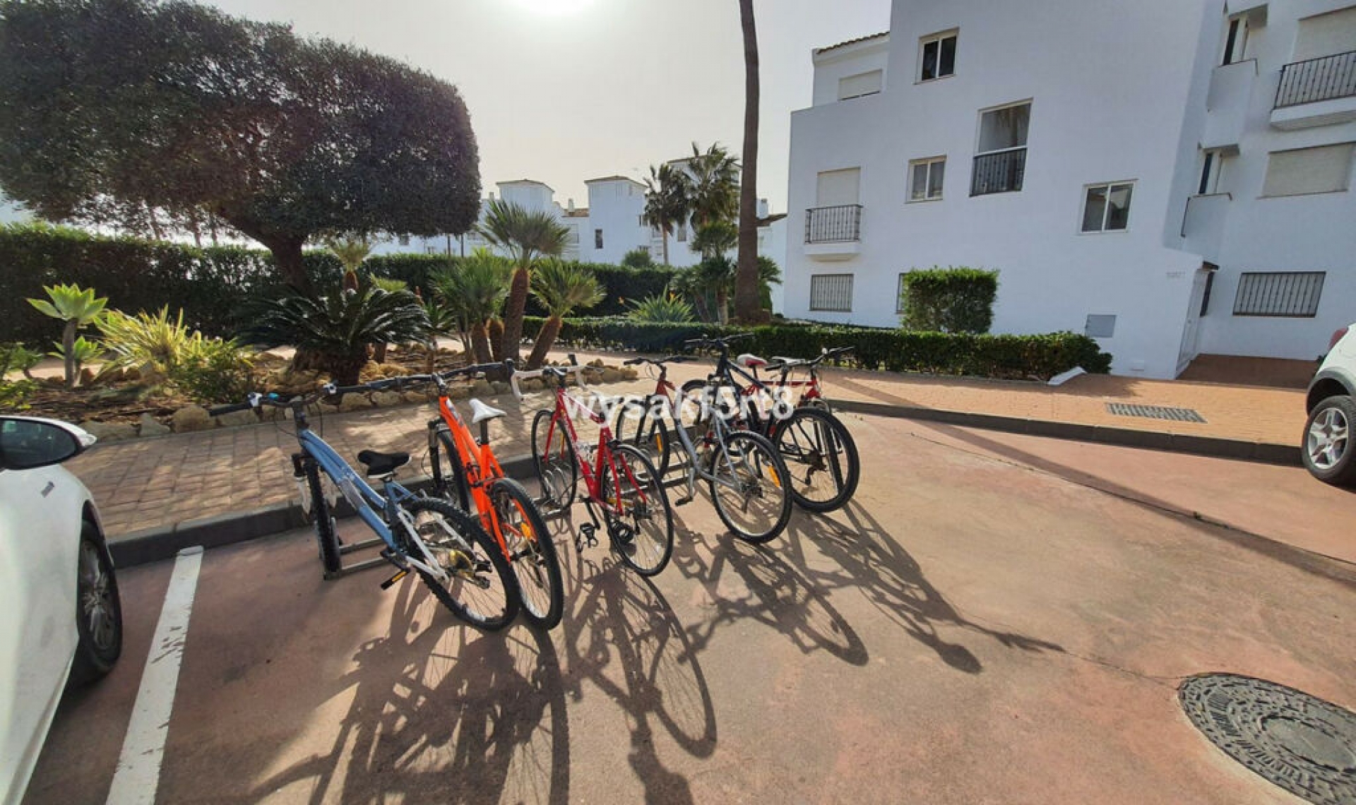 Resale - Apartment -
La Duquesa