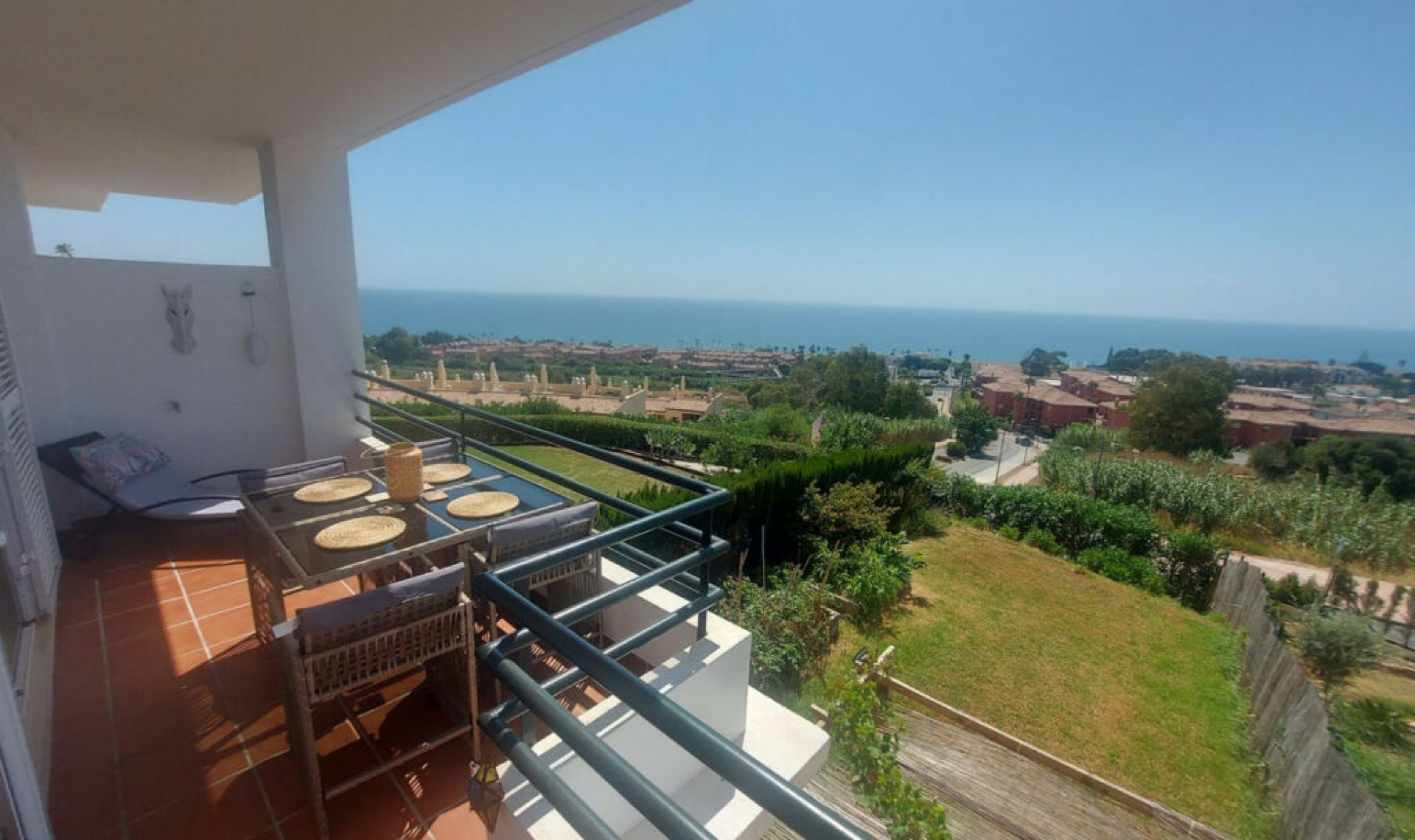 Resale - Apartment -
La Duquesa