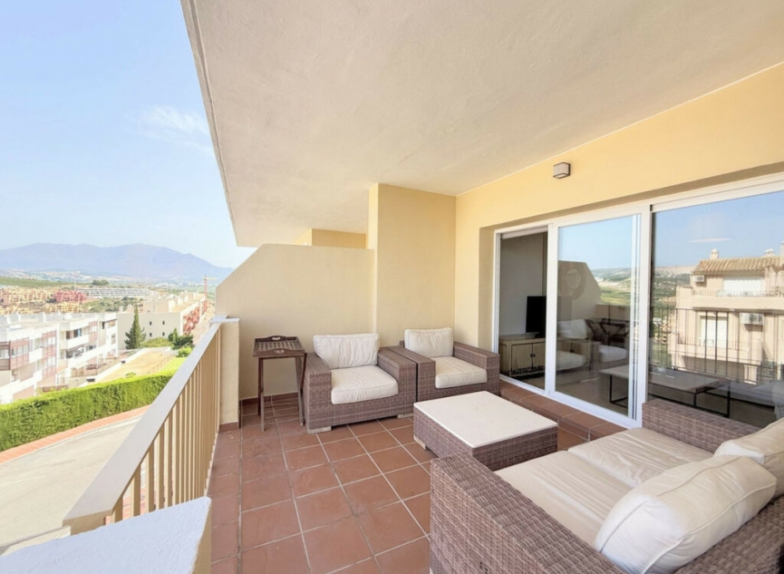 Resale - Apartment -
La Duquesa