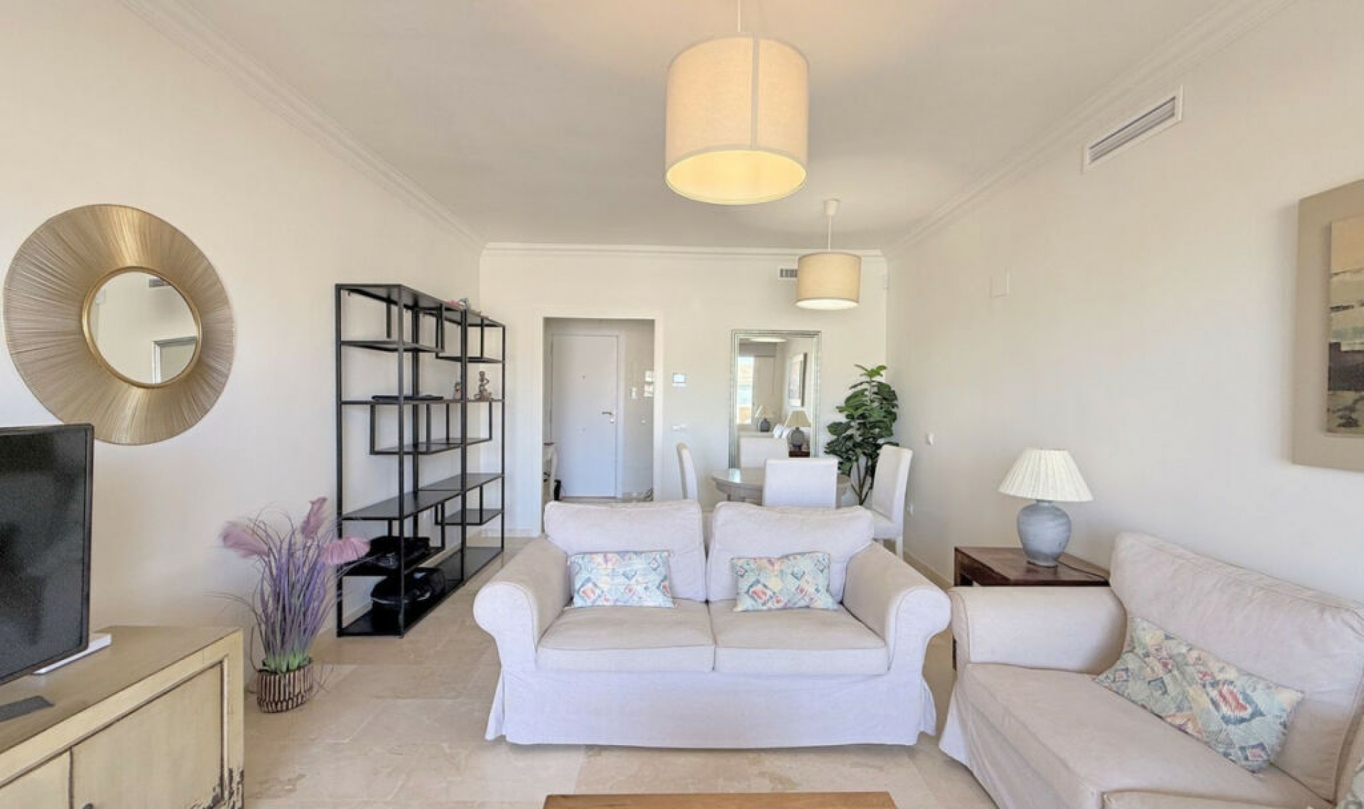 Resale - Apartment -
La Duquesa