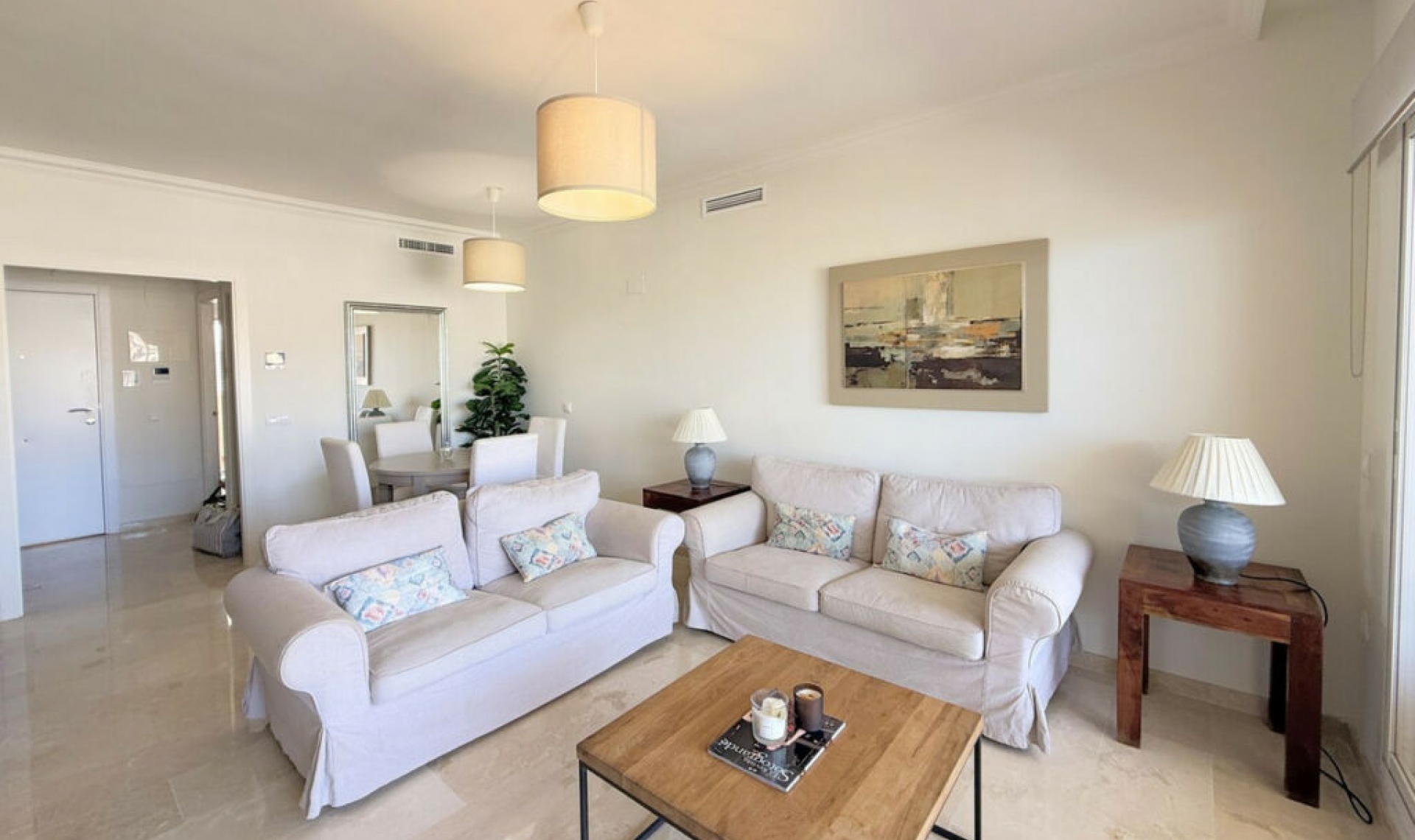 Resale - Apartment -
La Duquesa